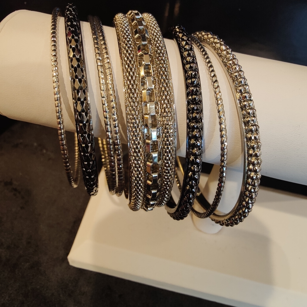 Elegant Black and Silver Bangle Set